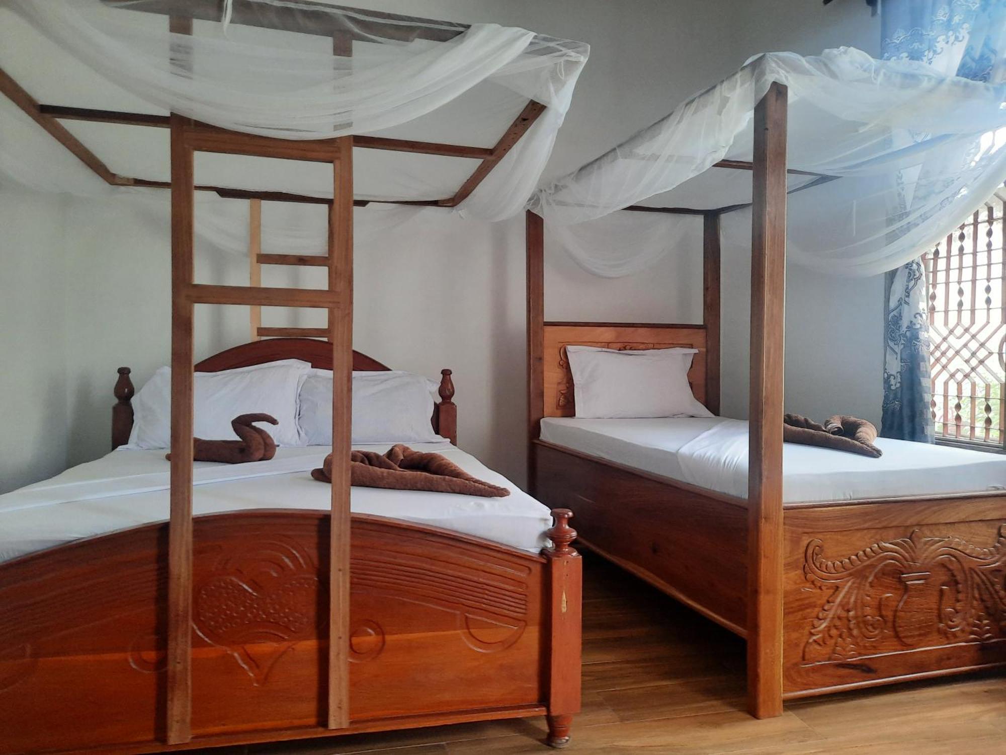 לינה וארוחת בוקר נונגווי Kajificheni House מראה חיצוני תמונה
