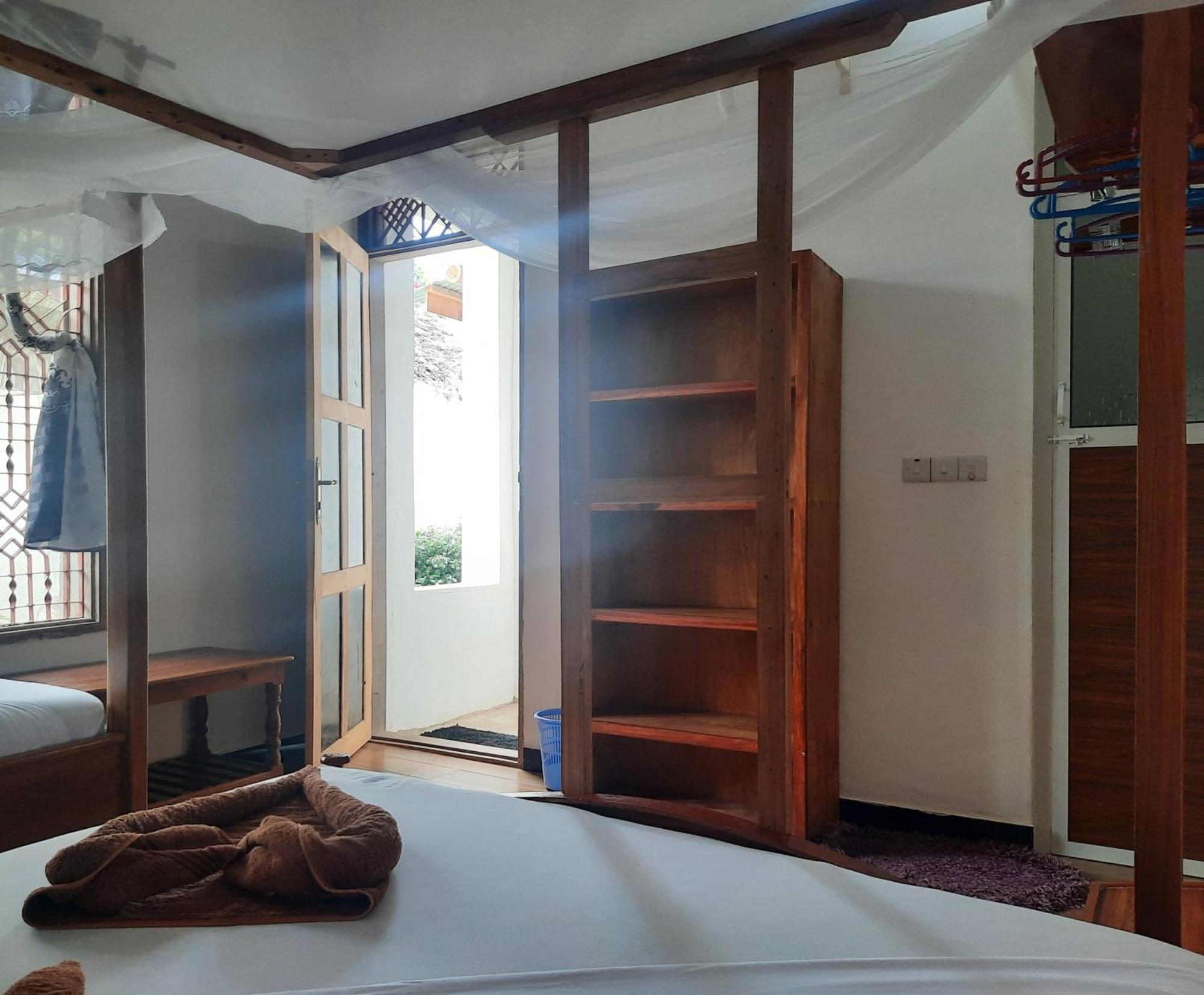 לינה וארוחת בוקר נונגווי Kajificheni House מראה חיצוני תמונה