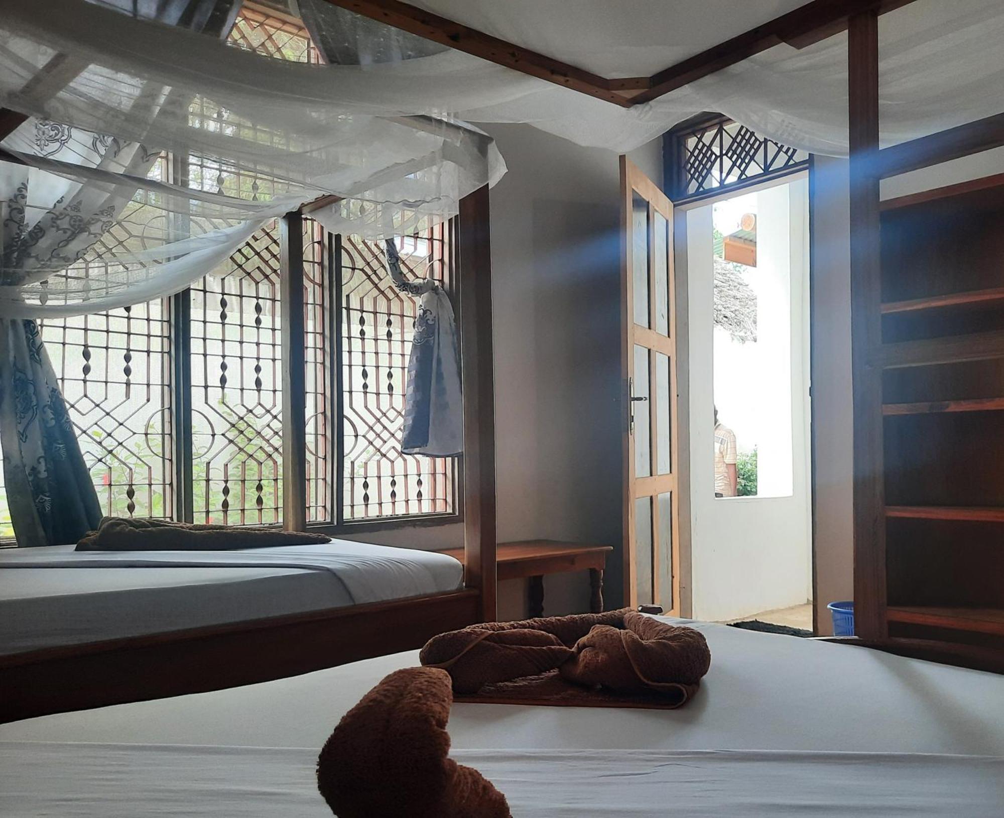 לינה וארוחת בוקר נונגווי Kajificheni House מראה חיצוני תמונה
