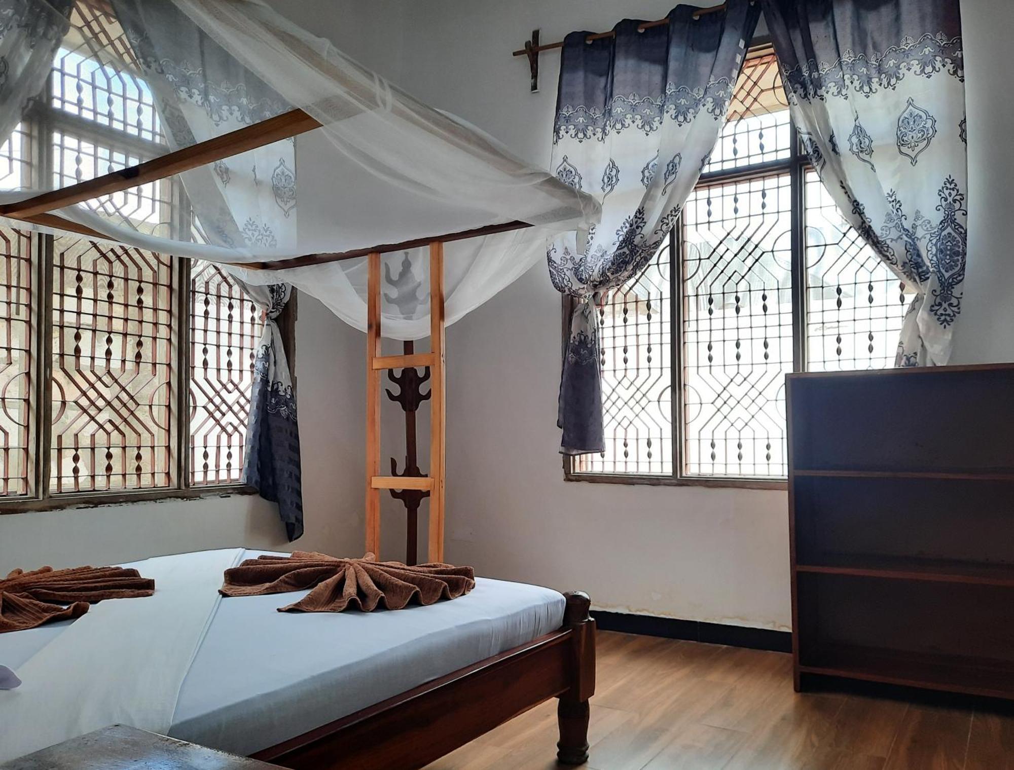 לינה וארוחת בוקר נונגווי Kajificheni House מראה חיצוני תמונה